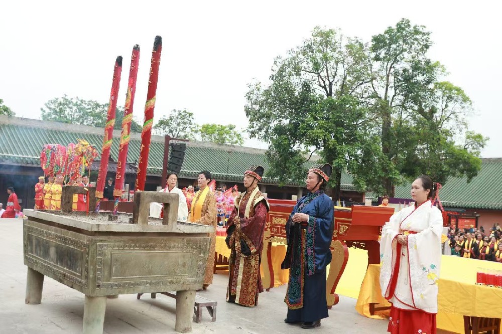 1775298357119616.jpg b86666a439d7c1b0265dc451d3e27dd6.jpg